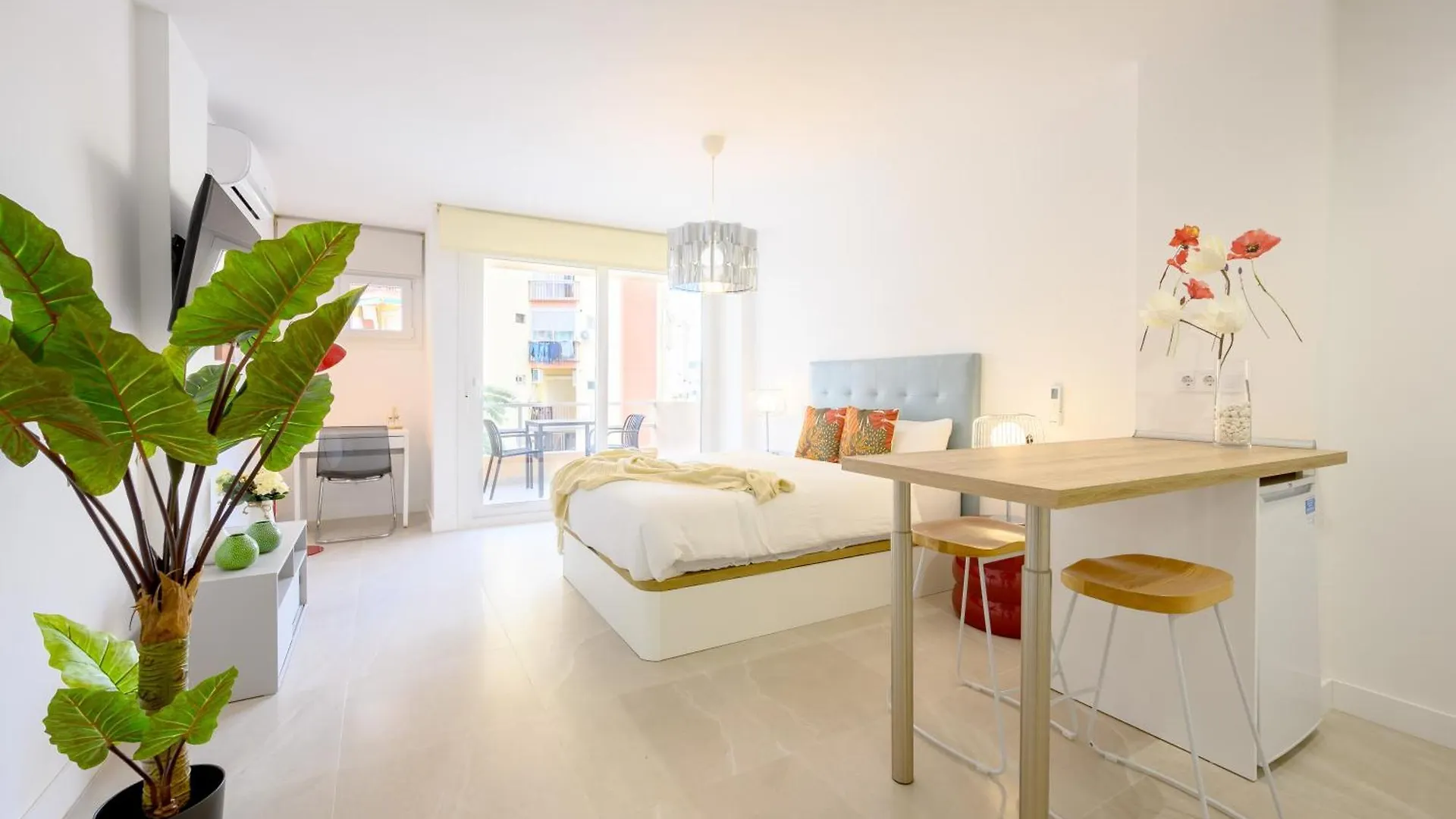 Veramar - Terrace, Pool & Parking By 10Tosea Fuengirola Apartment