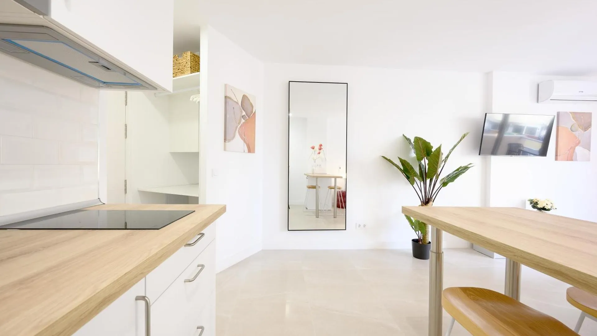 Apartment Veramar - Terrace, Pool & Parking By 10Tosea Fuengirola Spain